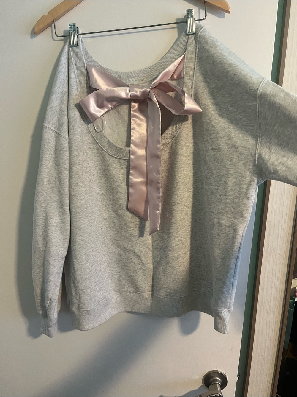 Light Gray Women’s Slouchy Sweatshirt with Pink Satin Bow along back - Picture 2 of 5